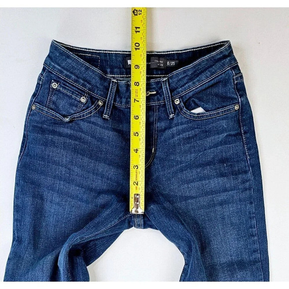 Levi's 25X28 Women's Bold Curve Classic Rise Slim Leg Women's Blue Jeans Size 0 - Picture 2 of 14